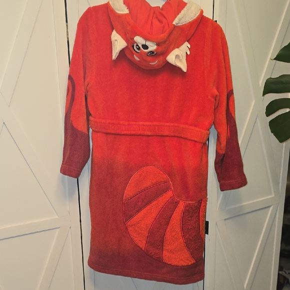 Disney RedPanda Robe - Picture 2 of 9